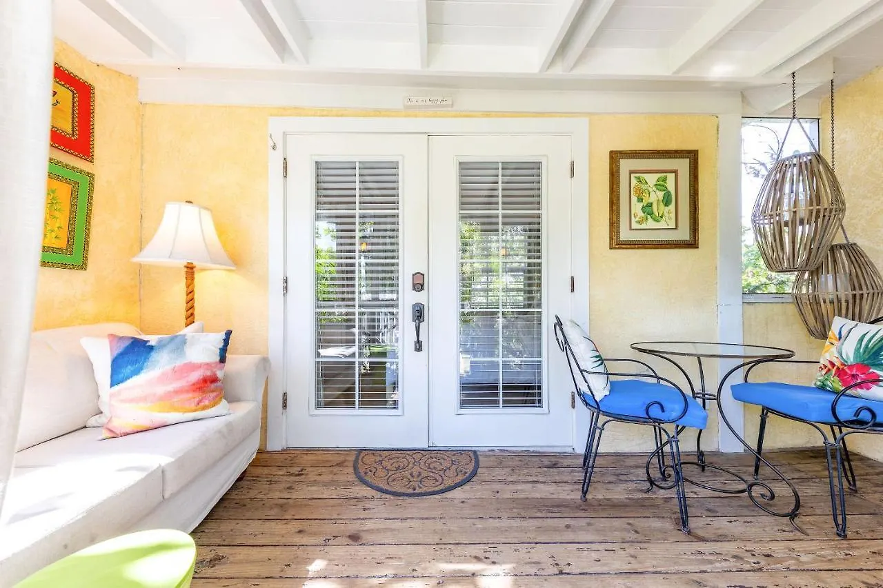 Dreamy Cottage In Grace Bay With Bbq And Bikes Included Chalet
