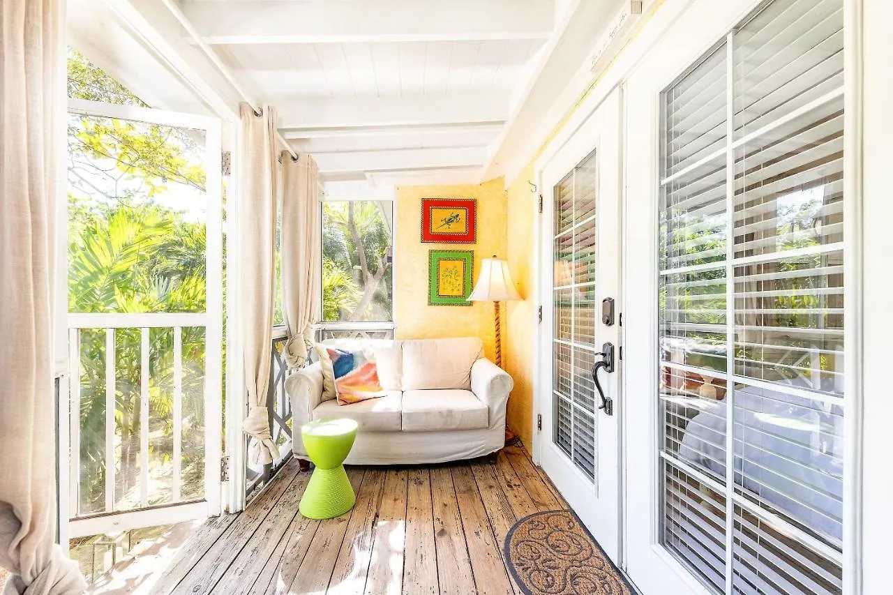 Chalet Dreamy Cottage In Grace Bay With Bbq And Bikes Included