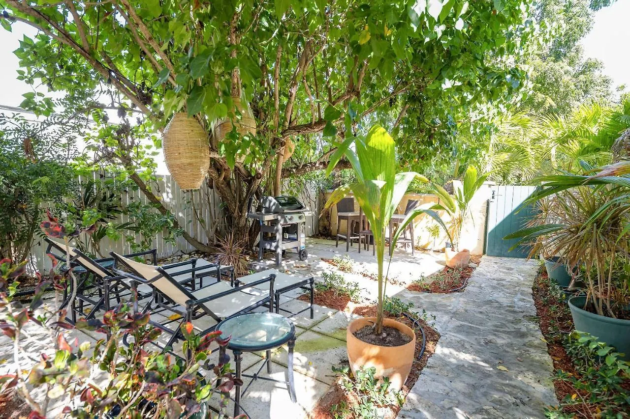 Dreamy Cottage In Grace Bay With Bbq And Bikes Included Turks- und Caicosinseln