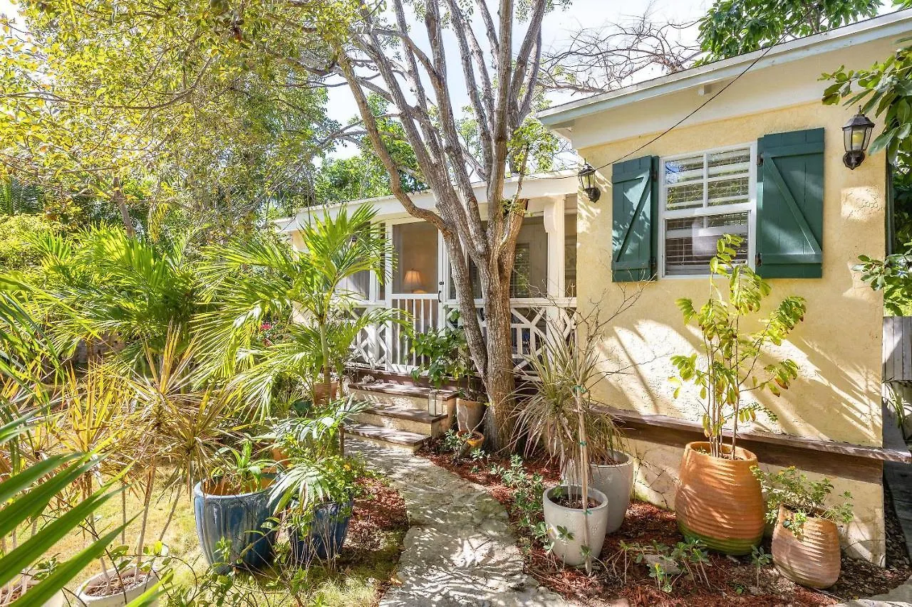 Dreamy Cottage In Grace Bay With Bbq And Bikes Included 0*,  Turks- und Caicosinseln