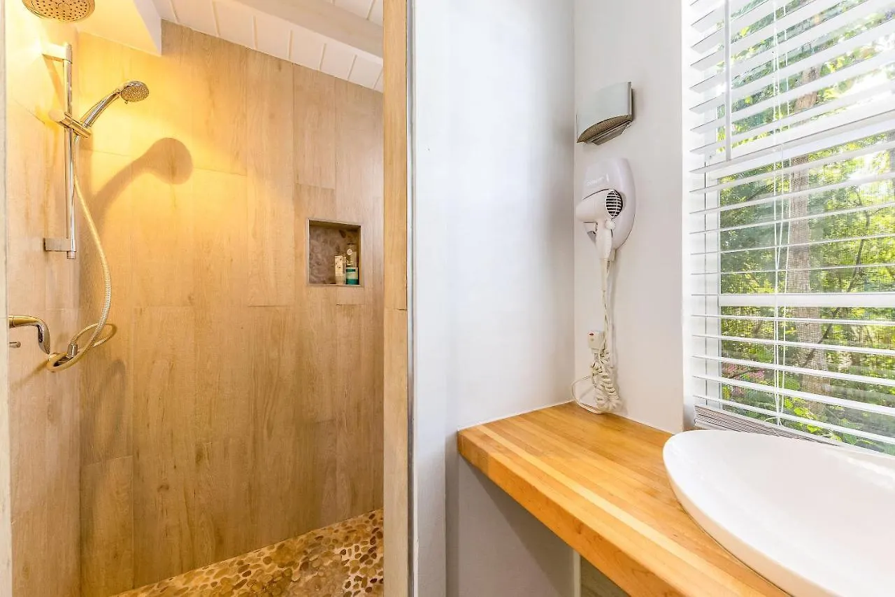 Dreamy Cottage In Grace Bay With Bbq And Bikes Included Chalet