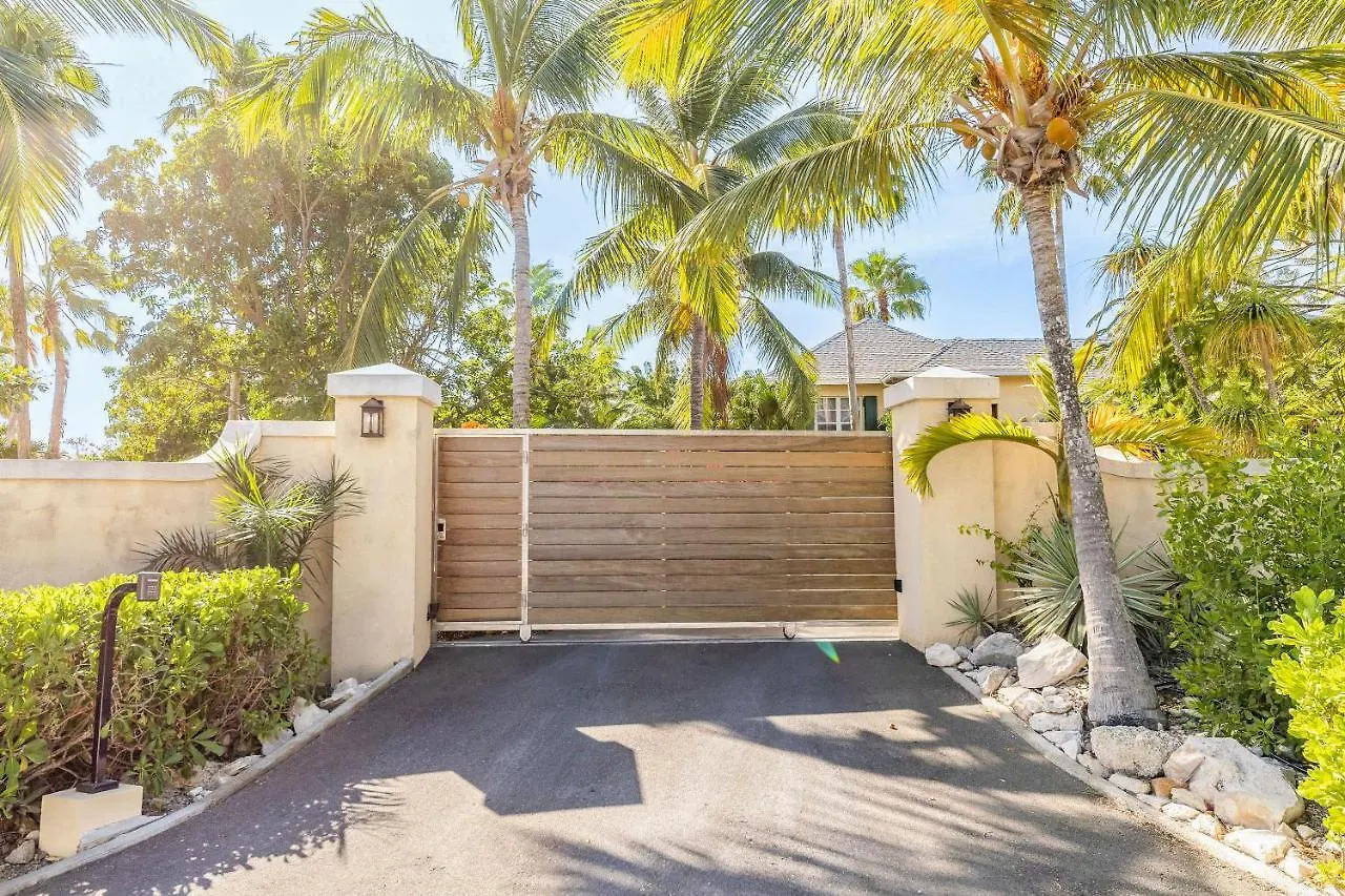 Σαλέ Dreamy Cottage In Grace Bay With Bbq And Bikes Included